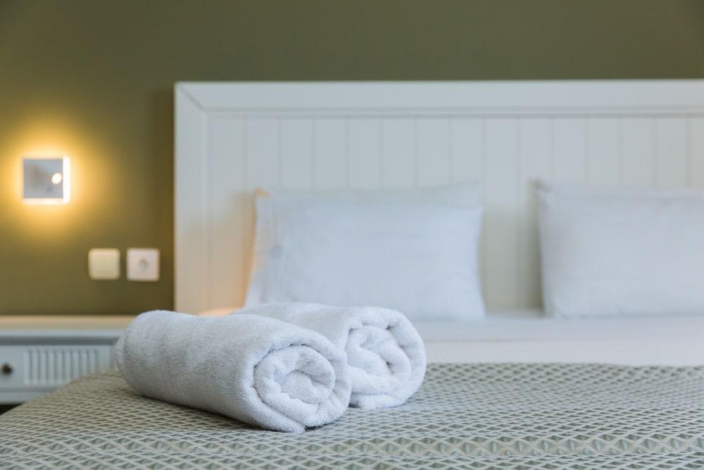 Heaven Hotel Thessaloniki Airport Neon Rysion Ngoại thất bức ảnh